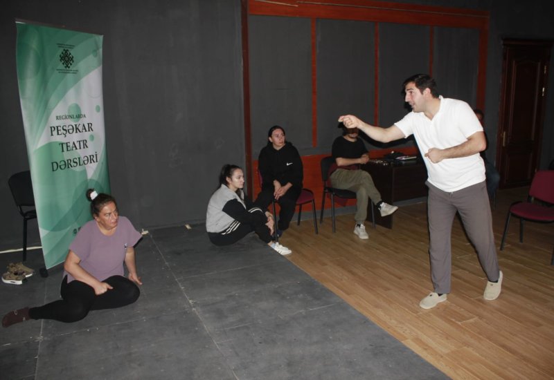 В Физулинском драматическом театре прошли мастер-классы по сценическому искусству (ФОТО)