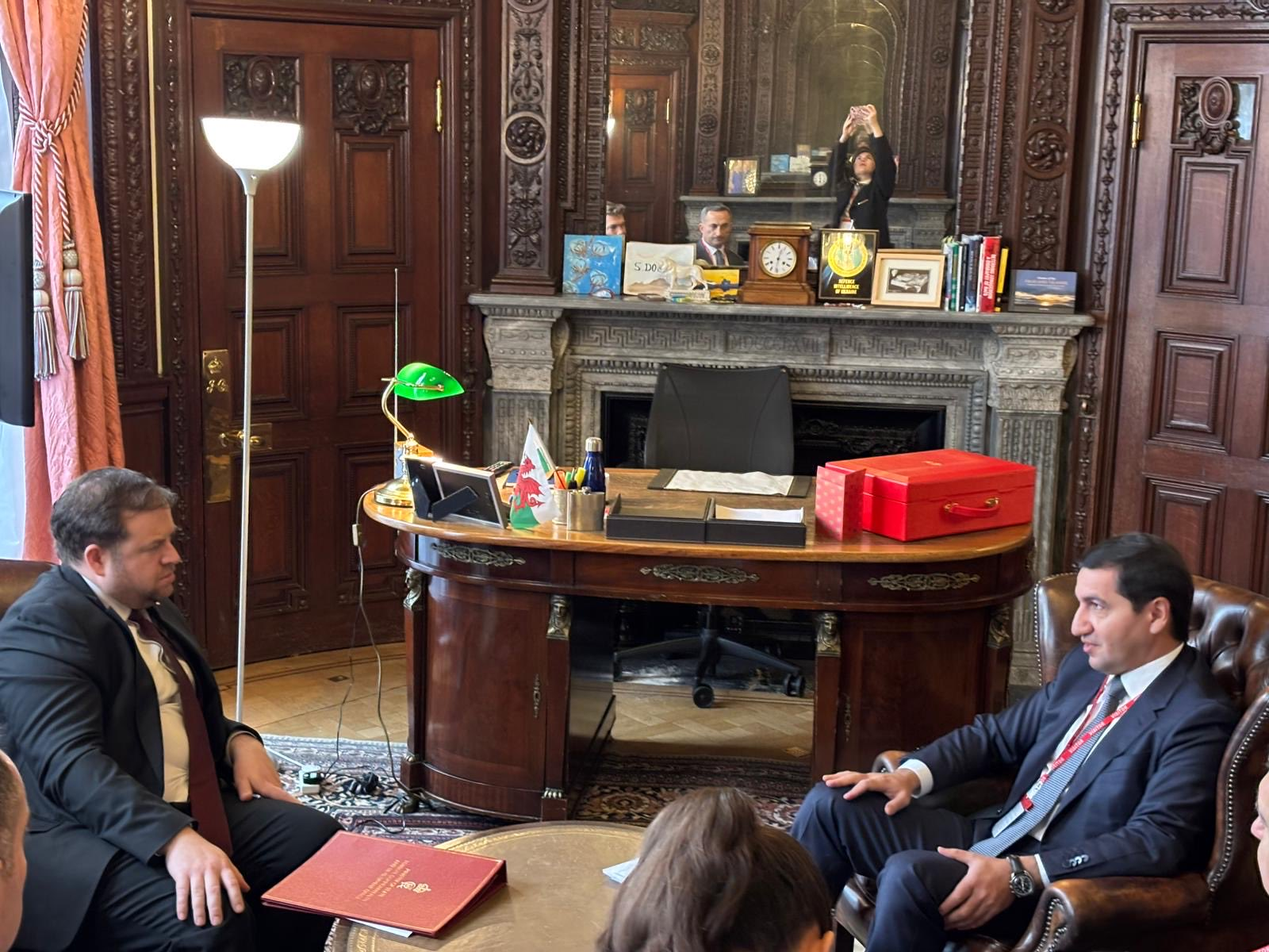 Обсуждены вопросы оборонного и военного сотрудничества между Азербайджаном и Великобританией (ФОТО)