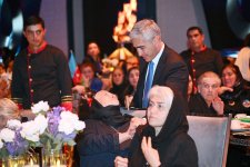 С участием матерей шехидов состоялось мероприятие, посвященное 5-летию Победы в Отечественной войне (ФОТО)