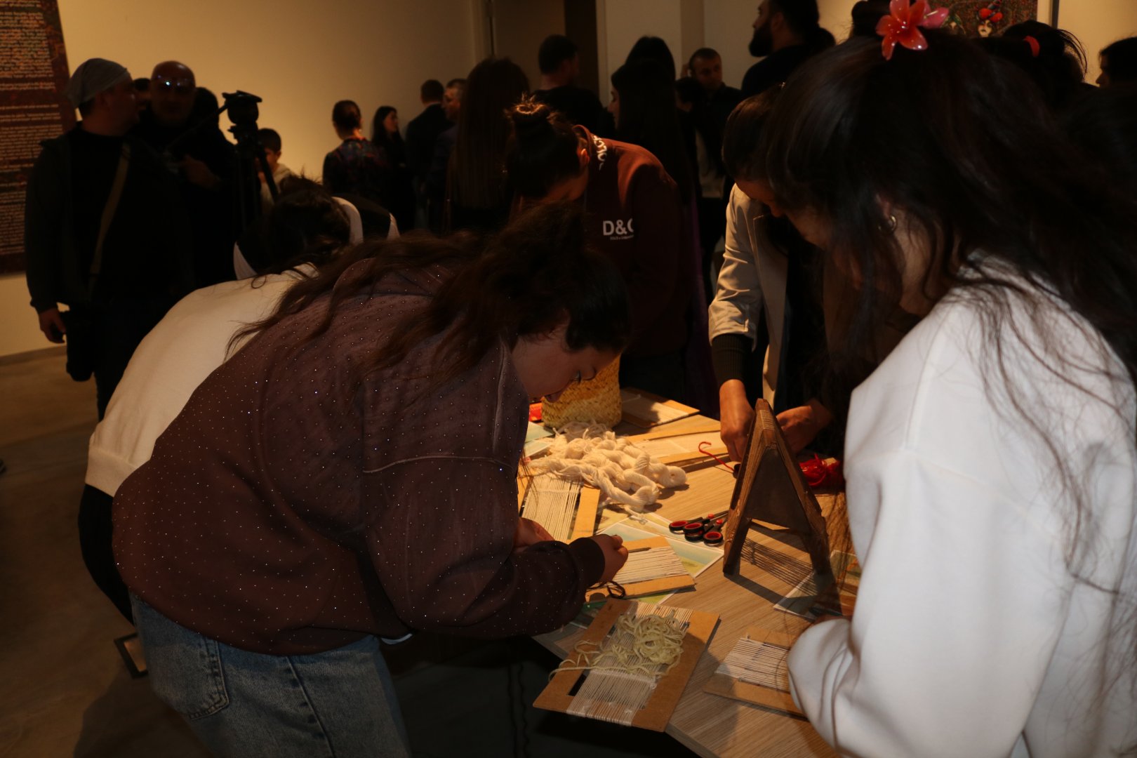 В Болнисском музее открылась выставка народного художника Азербайджана Арифа Гусейнова (ФОТО)