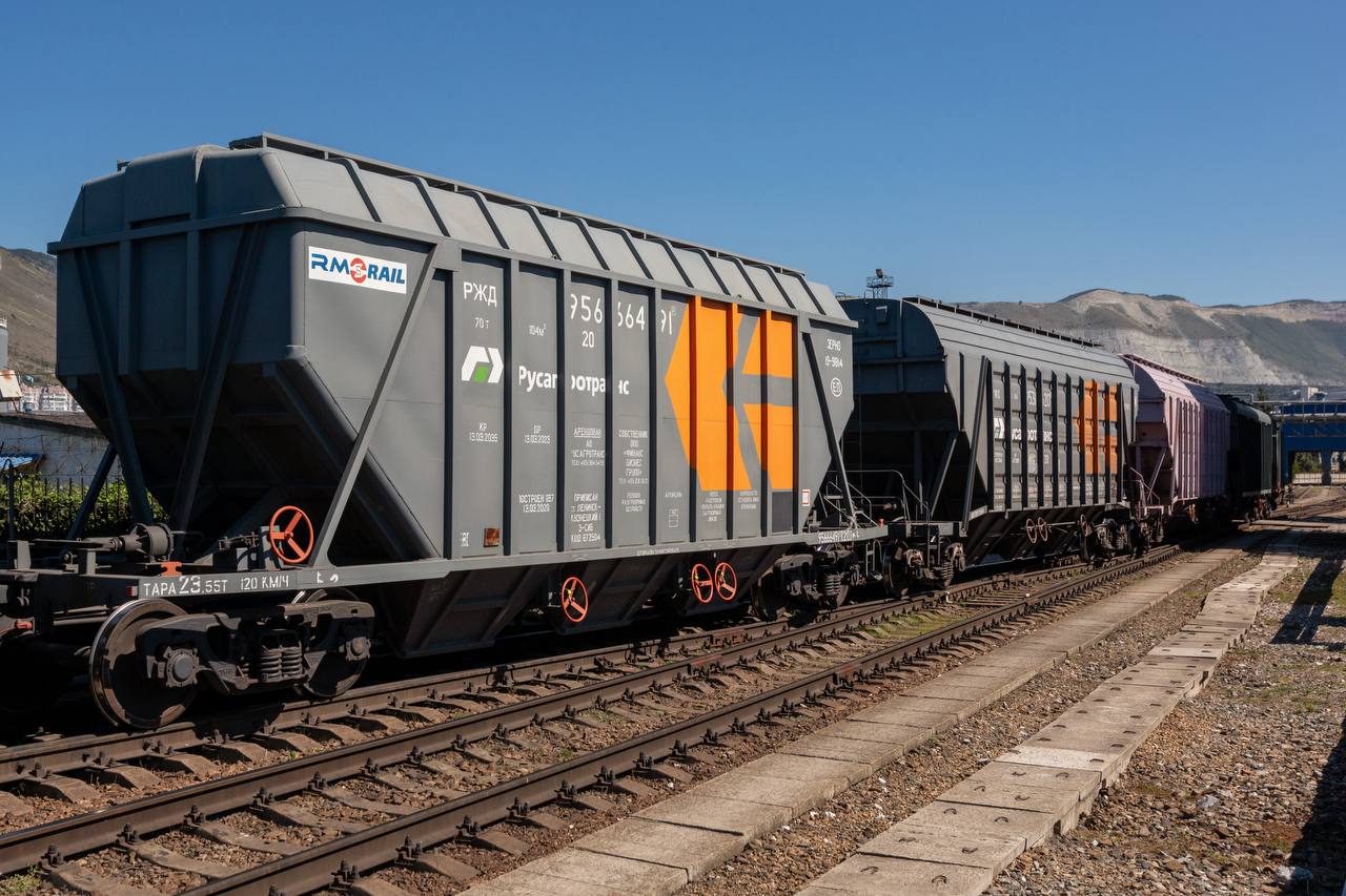 Россия планирует отправить через Азербайджан в Армению еще 132 вагона с пшеницей