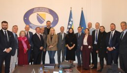 Ковёр "Çələbi", сотканный в рамках проекта "Карабах в узорах", передан в филиал Азербайджанского музея ковра в Шуше (ФОТО)