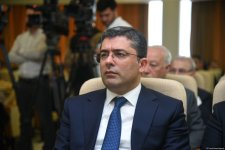 В Баку состоялась конференция на тему "Правильное применение норм азербайджанского литературного языка в медиа" (ФОТО) (Обновлено)