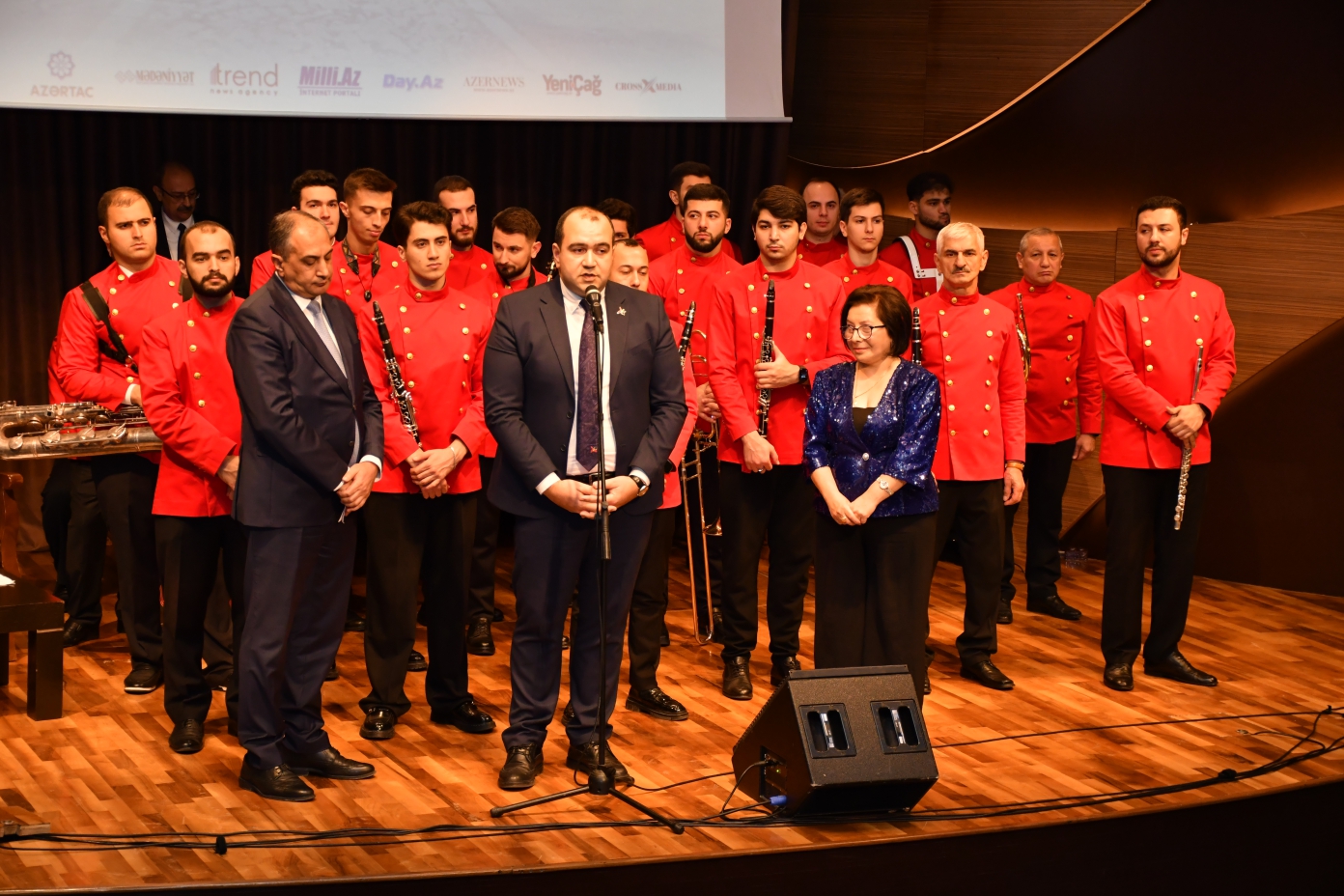 Тема патриотизма в азербайджанском искусстве – посвящается Дню Победы (ФОТО)
