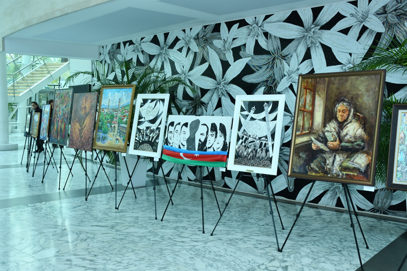 Тема патриотизма в азербайджанском искусстве – посвящается Дню Победы (ФОТО)