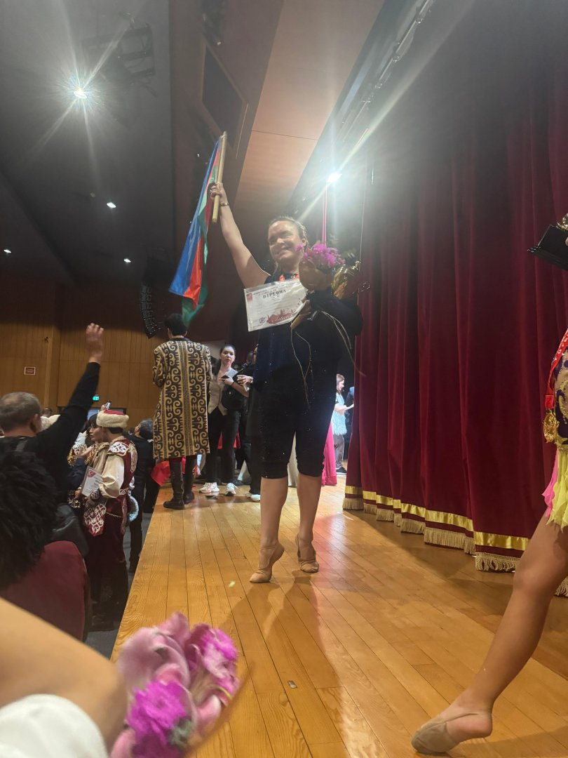 Азербайджанский танцор стал победителем международного конкурса в Стамбуле (ФОТО)