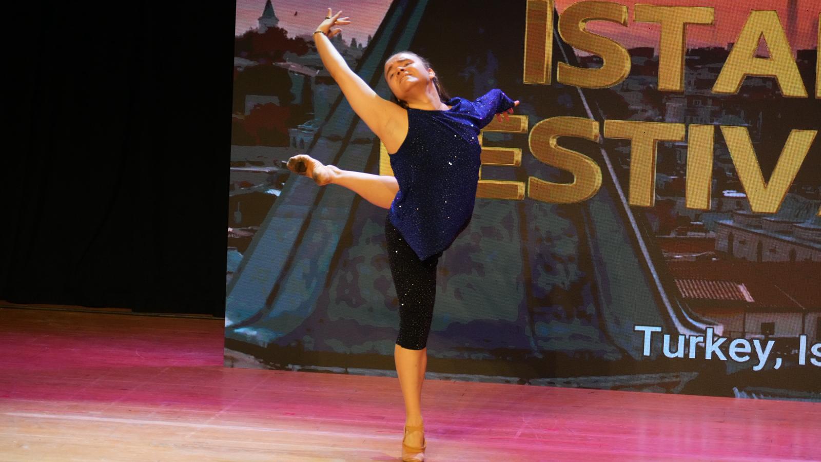 Азербайджанский танцор стал победителем международного конкурса в Стамбуле (ФОТО)