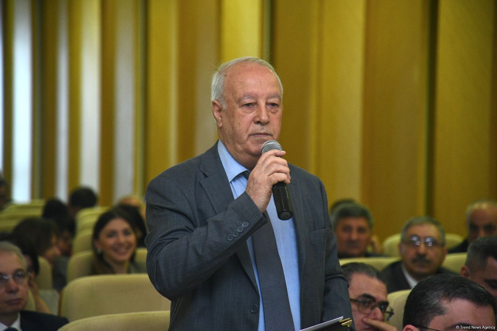 В Баку состоялась конференция на тему "Правильное применение норм азербайджанского литературного языка в медиа" (ФОТО) (Обновлено)