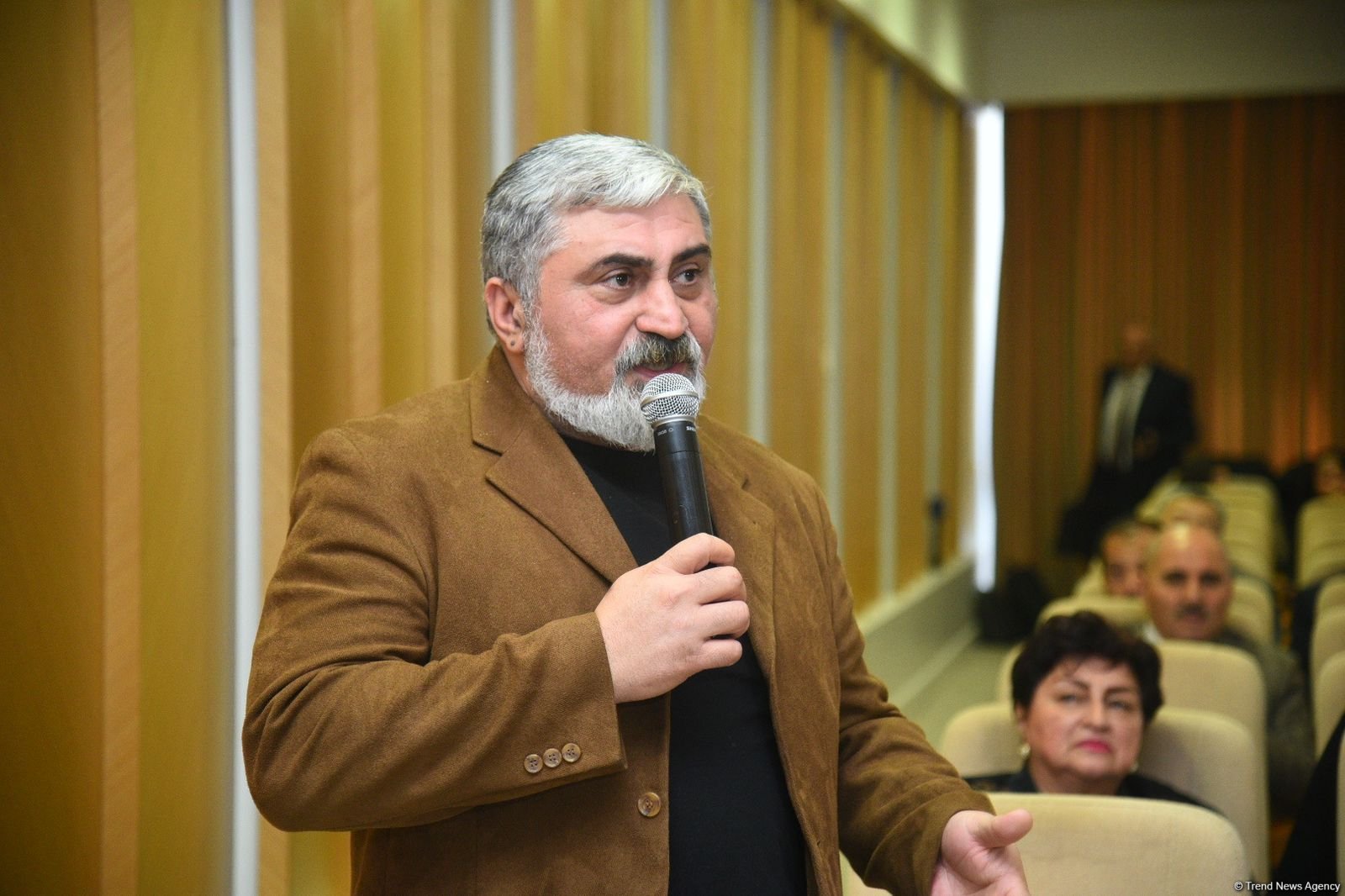 В Баку состоялась конференция на тему "Правильное применение норм азербайджанского литературного языка в медиа" (ФОТО) (Обновлено)