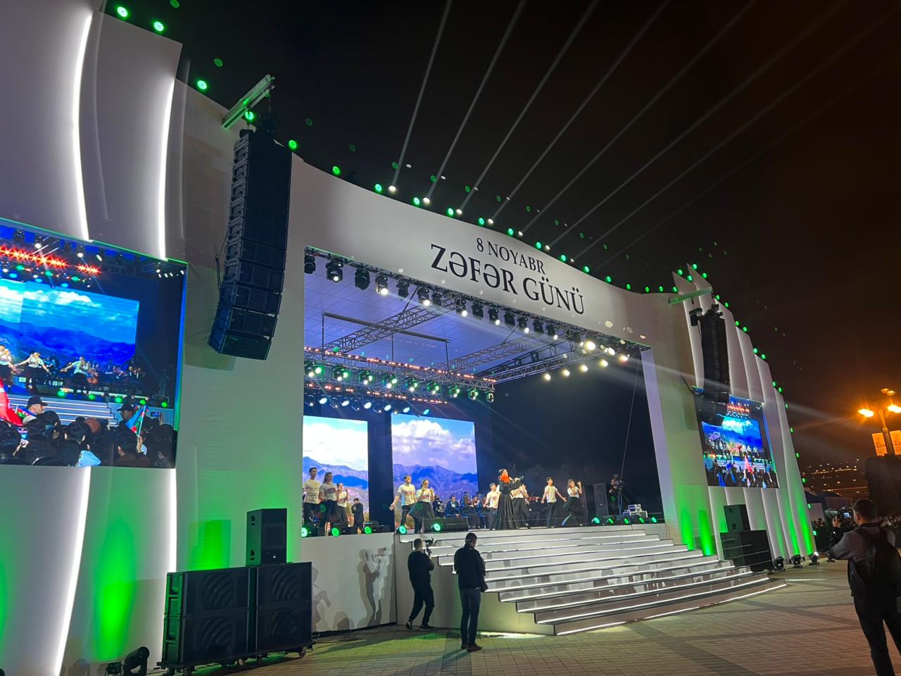 В Баку проходит торжественный праздничный концерт по случаю 8 Ноября – Дня Победы (ФОТО/ВИДЕО)