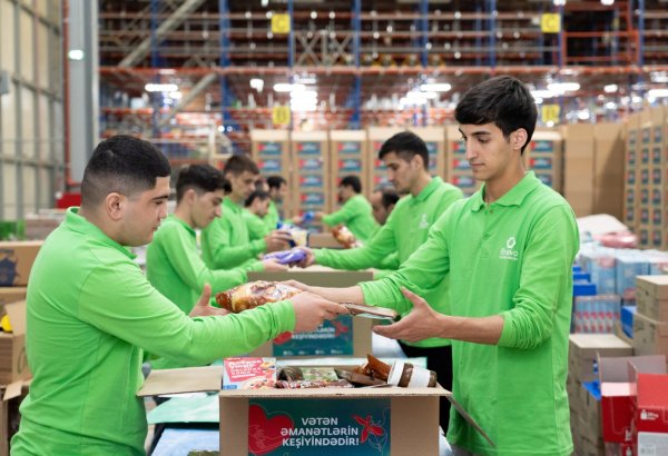 PASHA Holding предоставил праздничные подарки детям шехидов по случаю Дня Победы (ФОТО)