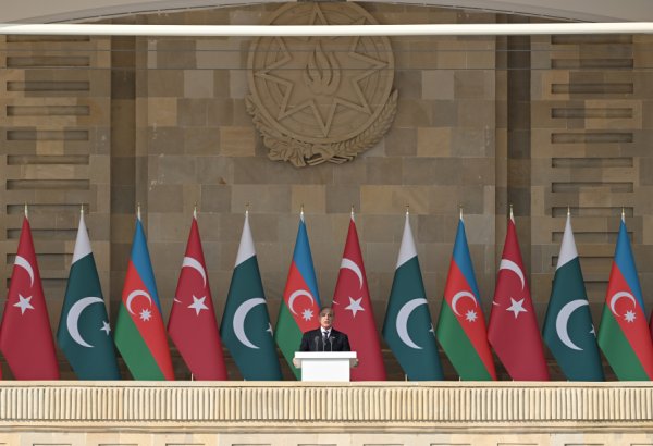 Премьер-министр Пакистана: Невероятные темпы восстановления освобожденных территорий абсолютно феноменальны