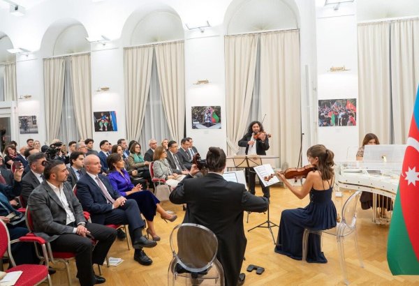 В Вене прошел праздничный вечер в честь Дня Победы Азербайджана (ФОТО)