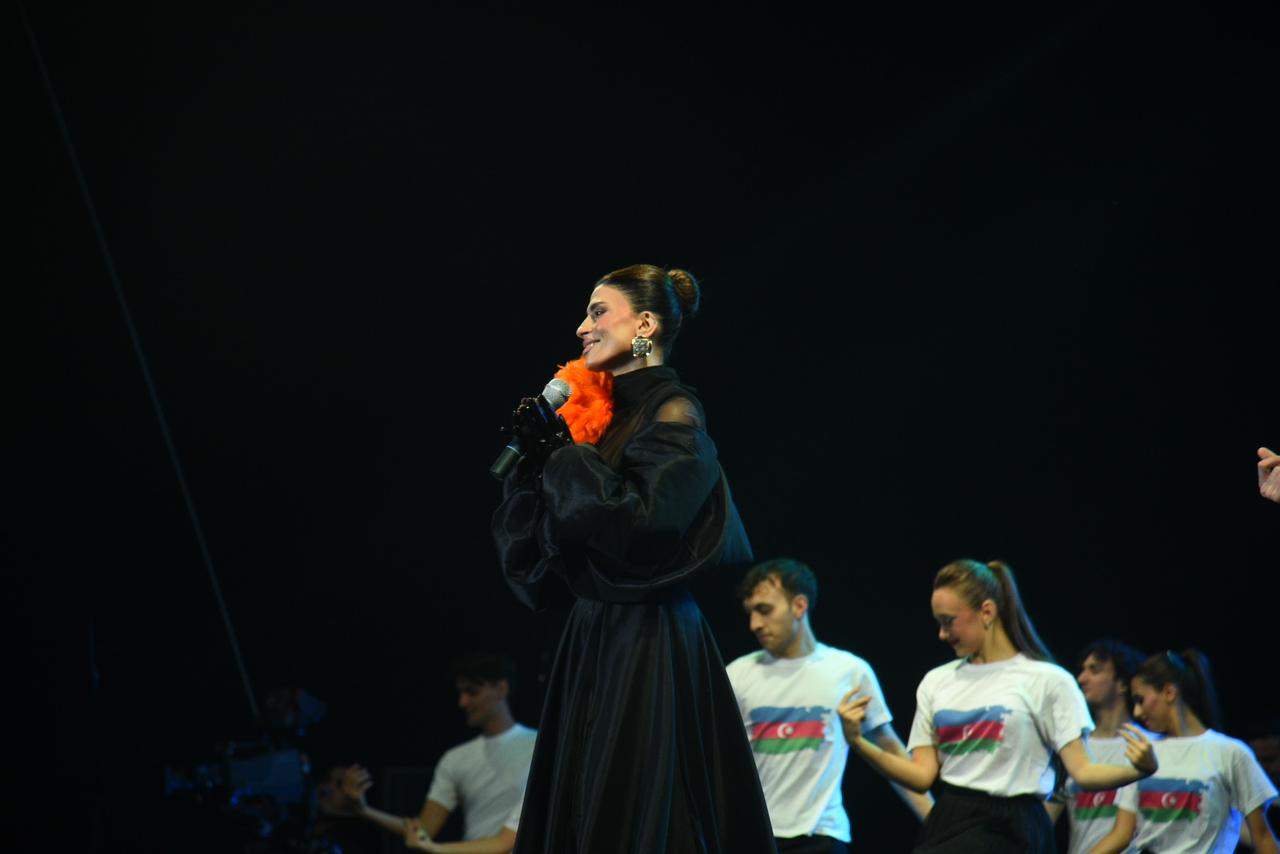 В Баку проходит торжественный праздничный концерт по случаю 8 Ноября – Дня Победы (ФОТО/ВИДЕО)