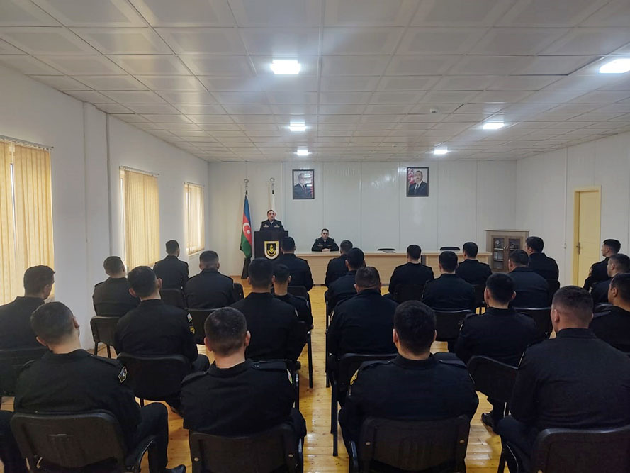 В Азербайджанской Армии торжественно отмечена пятая годовщина со Дня Победы (ФОТО)