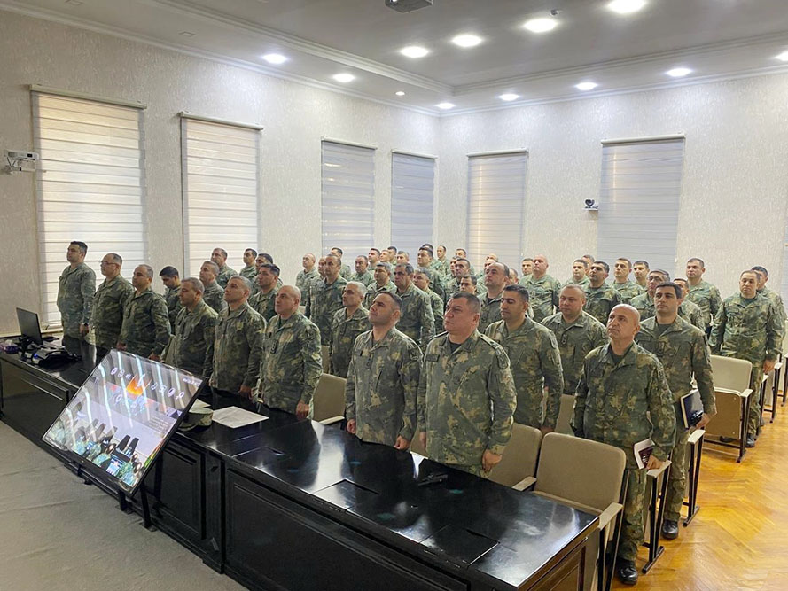 В Азербайджанской Армии торжественно отмечена пятая годовщина со Дня Победы (ФОТО)