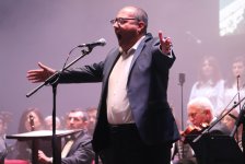 В Гянджинской филармонии состоялся концерт "Вечное братство", посвящённый Дню Победы (ФОТО)