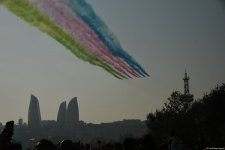 В Баку прошел военный парад, посвященный пятой годовщине Победы в Отечественной войне (ФОТО/ВИДЕО)