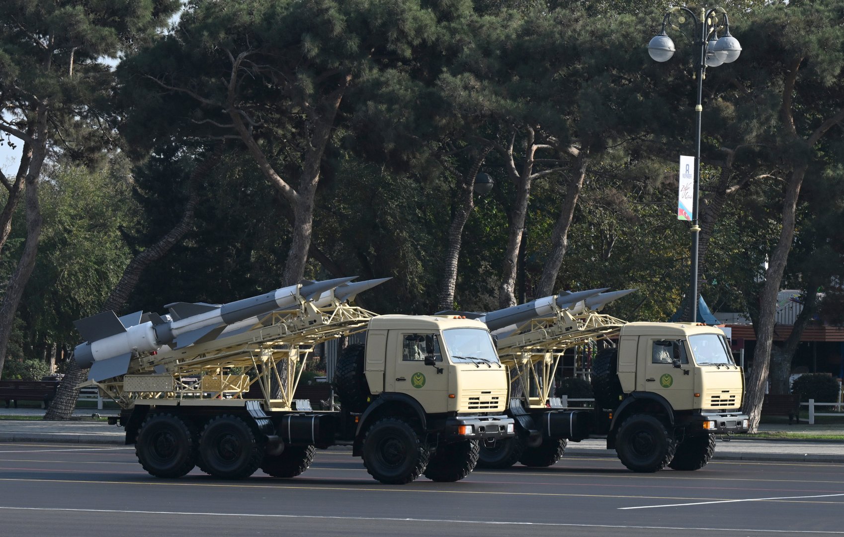 Президент Ильхам Алиев, Первая леди Мехрибан Алиева, Реджеп Тайип Эрдоган и Мухаммад Шахбаз Шариф приняли участие в Военном параде, посвященном пятой годовщине Победы в Отечественной войне (ФОТО/ВИДЕО)