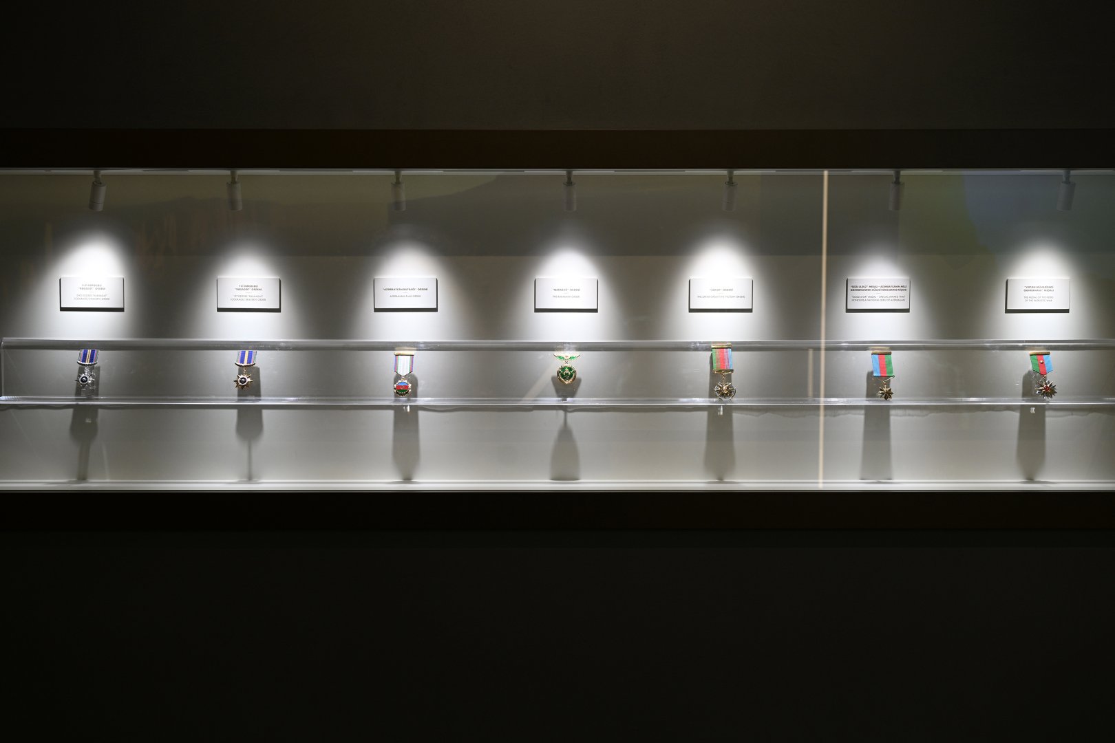 Президент Ильхам Алиев и Первая леди Мехрибан Алиева посетили мемориал Победы в Баку и приняли участие в открытии Музея Победы (ФОТО/ВИДЕО)