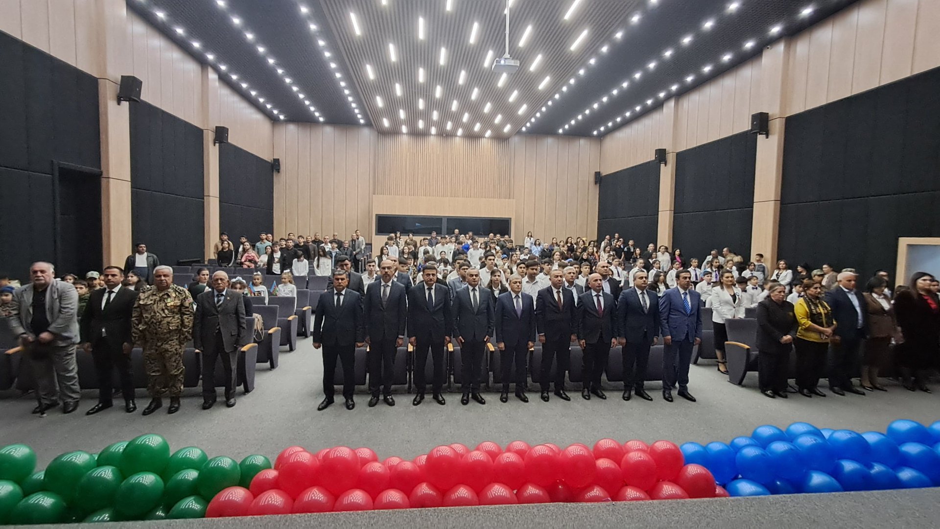 В Шушинской городской средней школе №1 прошло мероприятие, посвященное Дню Победы (ФОТО)