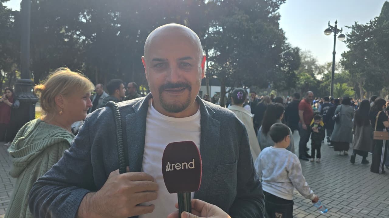 Для меня большая честь находиться в Азербайджане в этот славный день - турецкий турист