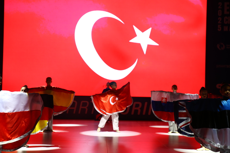 В Гяндже проходит чемпионат Европы по аэробной гимнастике (ФОТО)