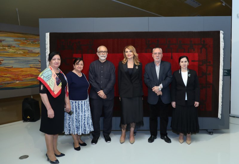 Состоялась торжественная презентация ковра "Джанги" в честь Дня Победы Азербайджана (ФОТО)