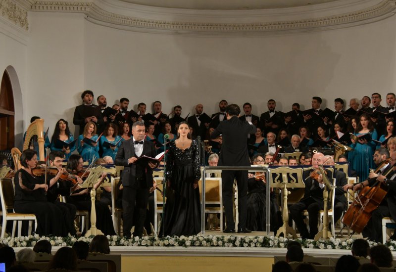 Память героев и сила музыки: в Филармонии прошёл концерт в честь Дня Победы Азербайджана (ФОТО)