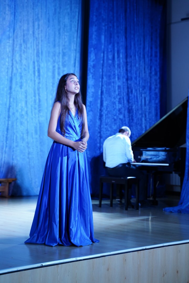 Как дети отмечают День Победы и День Государственного флага Азербайджана (ФОТО)