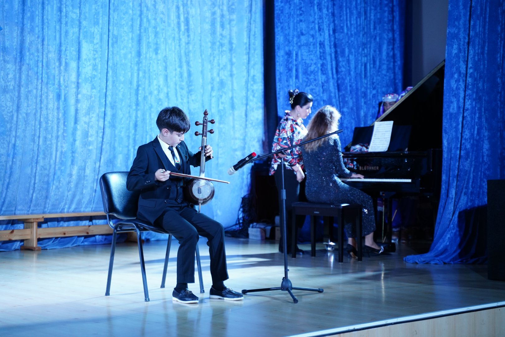 Как дети отмечают День Победы и День Государственного флага Азербайджана (ФОТО)