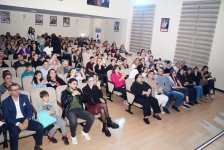 Как дети отмечают День Победы и День Государственного флага Азербайджана (ФОТО)