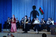 Как дети отмечают День Победы и День Государственного флага Азербайджана (ФОТО)