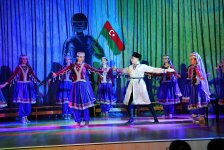 Как дети отмечают День Победы и День Государственного флага Азербайджана (ФОТО)