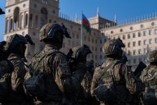 Президент Ильхам Алиев, Первая леди Мехрибан Алиева, Реджеп Тайип Эрдоган и Мухаммад Шахбаз Шариф приняли участие в Военном параде, посвященном пятой годовщине Победы в Отечественной войне (ФОТО/ВИДЕО)