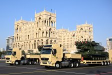 Президент Ильхам Алиев, Первая леди Мехрибан Алиева, Реджеп Тайип Эрдоган и Мухаммад Шахбаз Шариф приняли участие в Военном параде, посвященном пятой годовщине Победы в Отечественной войне (ФОТО/ВИДЕО)