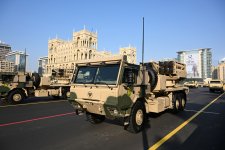 Президент Ильхам Алиев, Первая леди Мехрибан Алиева, Реджеп Тайип Эрдоган и Мухаммад Шахбаз Шариф приняли участие в Военном параде, посвященном пятой годовщине Победы в Отечественной войне (ФОТО/ВИДЕО)