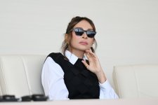 Президент Ильхам Алиев, Первая леди Мехрибан Алиева, Реджеп Тайип Эрдоган и Мухаммад Шахбаз Шариф приняли участие в Военном параде, посвященном пятой годовщине Победы в Отечественной войне (ФОТО/ВИДЕО)