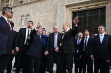 Президент Ильхам Алиев, Первая леди Мехрибан Алиева, Реджеп Тайип Эрдоган и Мухаммад Шахбаз Шариф приняли участие в Военном параде, посвященном пятой годовщине Победы в Отечественной войне (ФОТО/ВИДЕО)