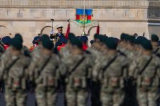 Президент Ильхам Алиев, Первая леди Мехрибан Алиева, Реджеп Тайип Эрдоган и Мухаммад Шахбаз Шариф приняли участие в Военном параде, посвященном пятой годовщине Победы в Отечественной войне (ФОТО/ВИДЕО)