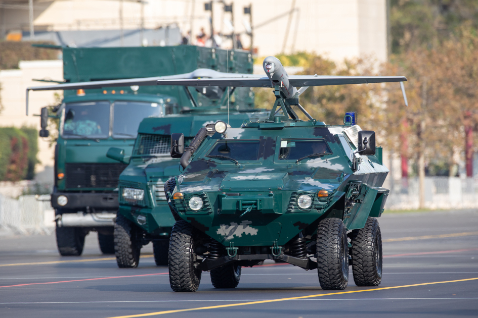 Президент Ильхам Алиев, Первая леди Мехрибан Алиева, Реджеп Тайип Эрдоган и Мухаммад Шахбаз Шариф приняли участие в Военном параде, посвященном пятой годовщине Победы в Отечественной войне (ФОТО/ВИДЕО)