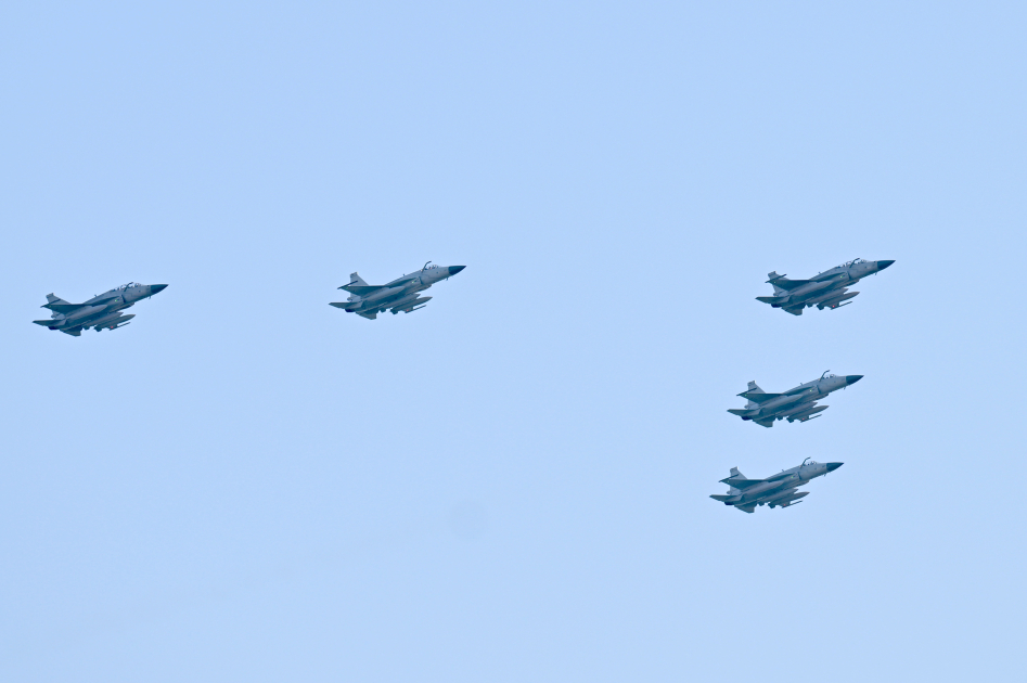 Президент Ильхам Алиев, Первая леди Мехрибан Алиева, Реджеп Тайип Эрдоган и Мухаммад Шахбаз Шариф приняли участие в Военном параде, посвященном пятой годовщине Победы в Отечественной войне (ФОТО/ВИДЕО)