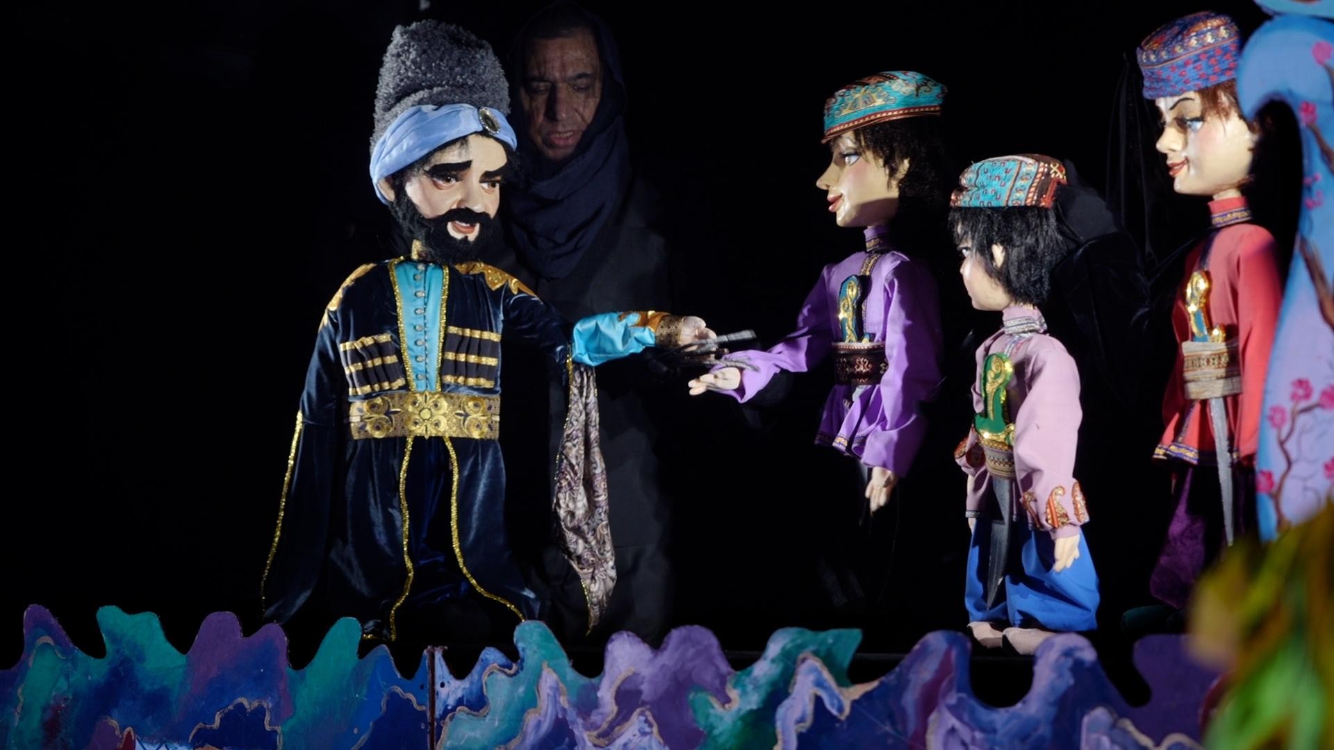 Для детей героев Карабахской войны организован показ спектакля "Семь гранатовых ветвей" (ФОТО)