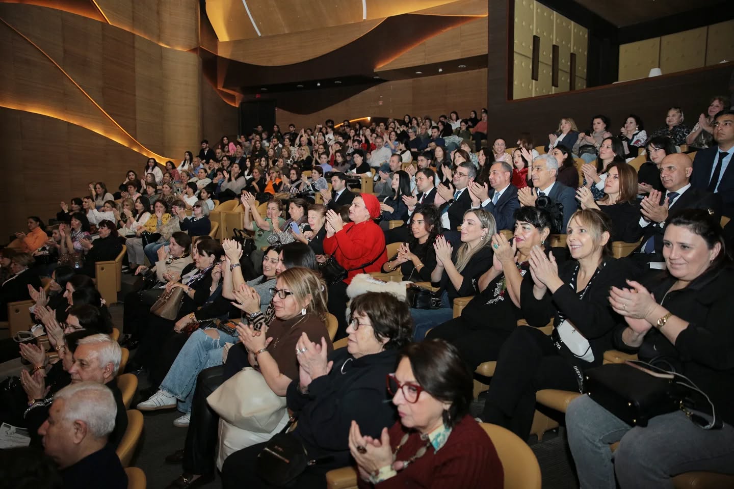 В Баку прошел вечер патриотической музыки "Наша славная история Победы" (ФОТО)