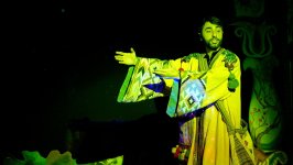 Для детей героев Карабахской войны организован показ спектакля "Семь гранатовых ветвей" (ФОТО)