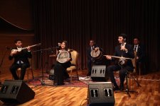 Яркие интерпретации ханенде и музыкантов представлены в рамках проекта "Muğamat axşamı" (ФОТО)