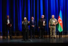 Победе Азербайджана посвящается - творческие деятели удостоены премии ZƏFƏR (ФОТО)