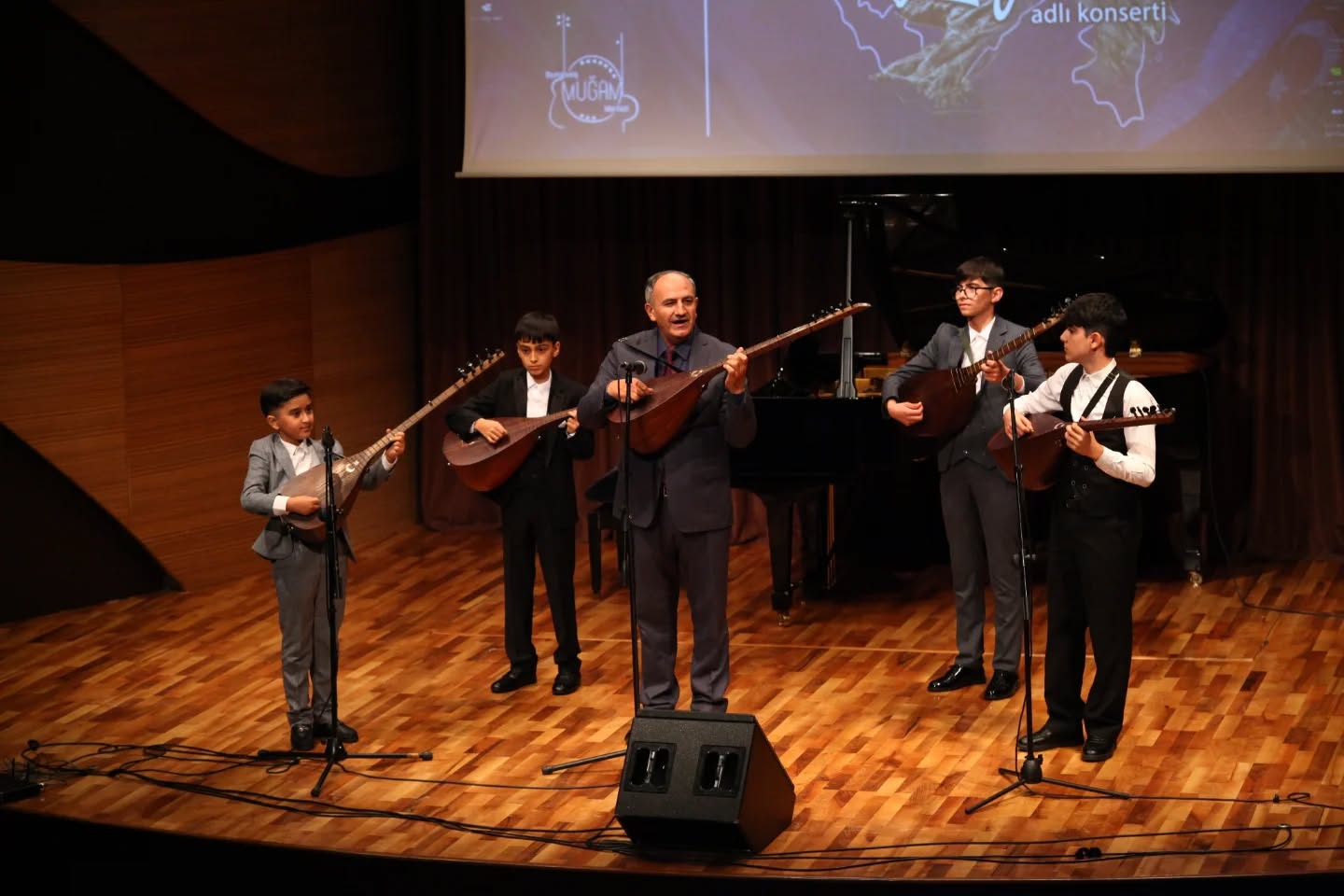 Победа Азербайджана в музыкальном творчестве талантливых детей (ФОТО)