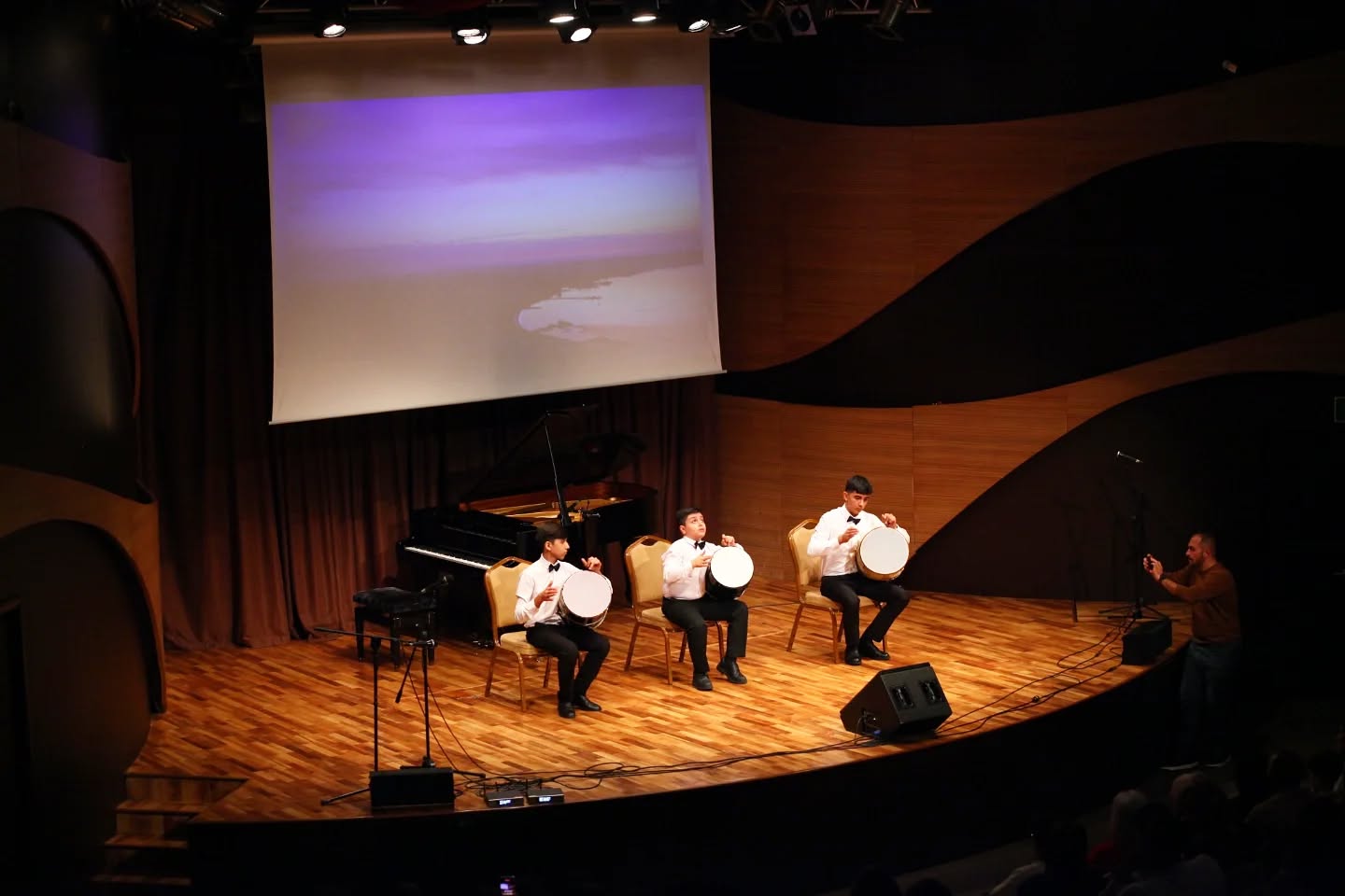 Победа Азербайджана в музыкальном творчестве талантливых детей (ФОТО)