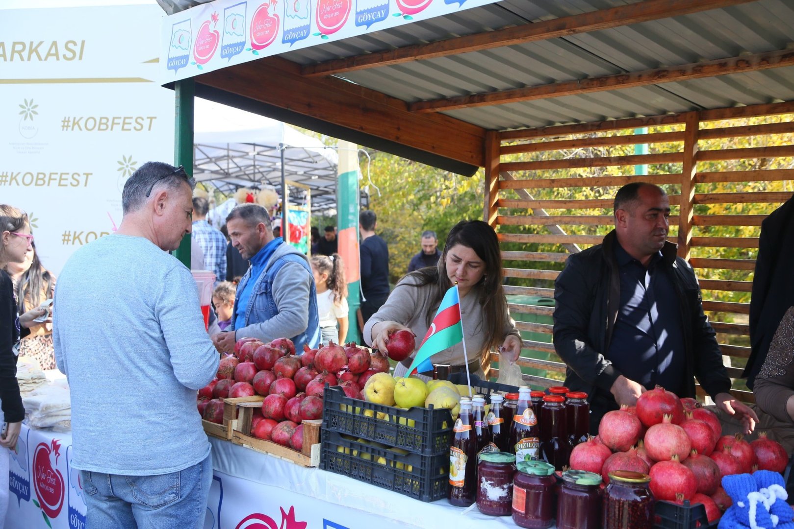 В Гёйчае прошел XVI Фестиваль граната – красочный праздник и символ Азербайджана (ФОТО)